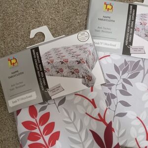 Sage Vibrant Red and Gray Leaf Tablecloth